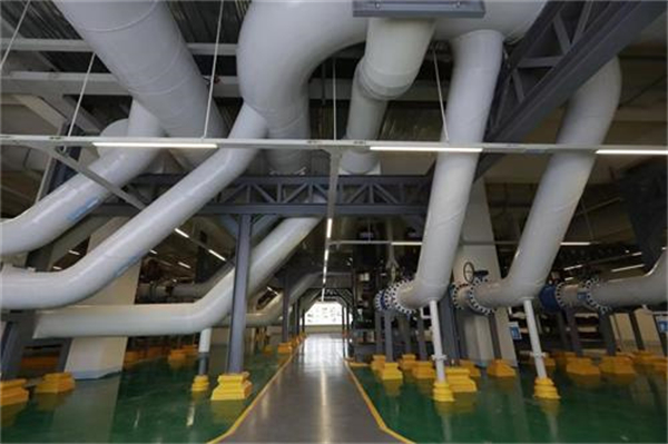 新型閉式冷卻塔比傳統的閉式冷卻塔優點在哪里,閉式